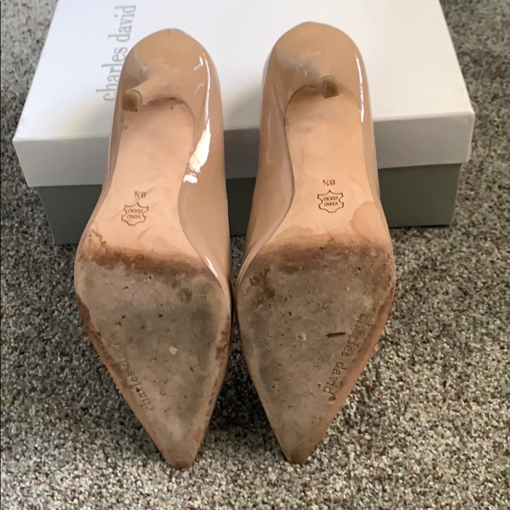🔥CHARLES DAVID ROSE PATENT SWAY PUMPS🔥 - Picture 2 of 7